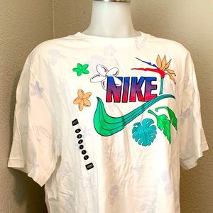Large Nike t-shirt